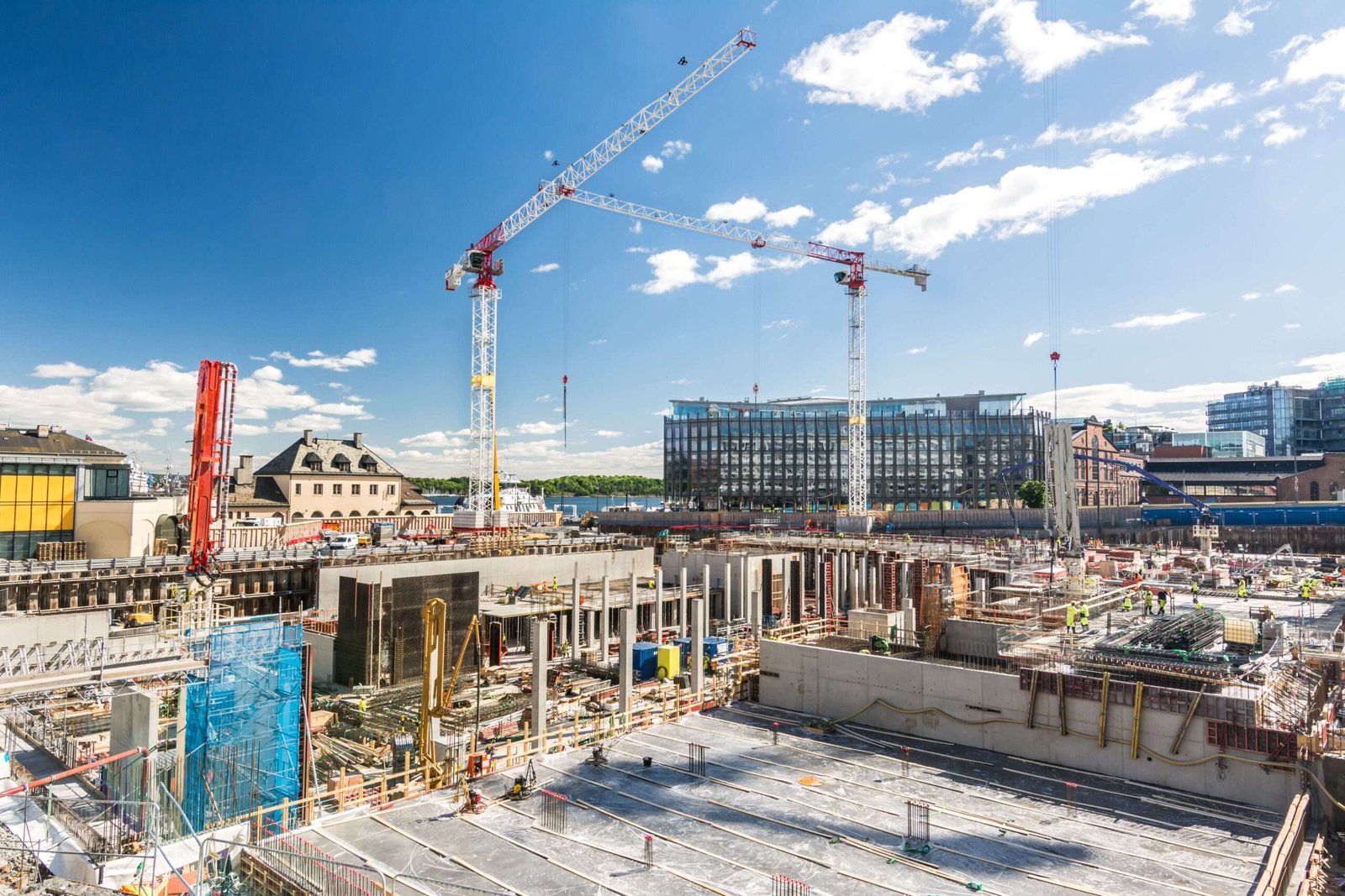 Ouvriers sur un chantier de construction